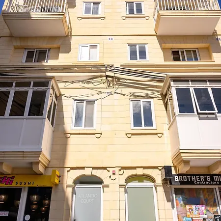 F6 1, Private One Small Double Bed Shared Bathroom In Shared Flat